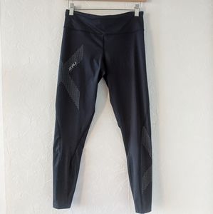 2XU compression leggings